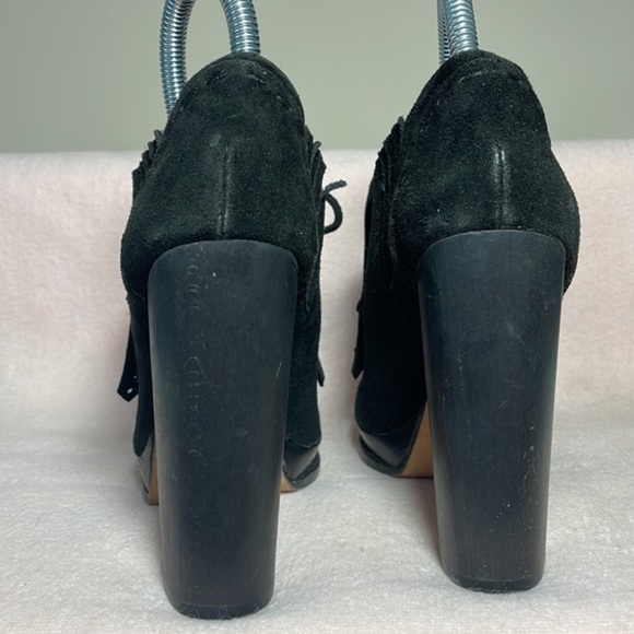 NWT Charles David Black Suede Tassel Fringe Block Heel Pumps Size 7 - Picture 5 of 12